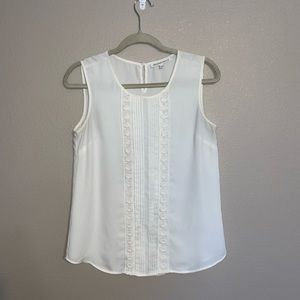 Lace detail tank too